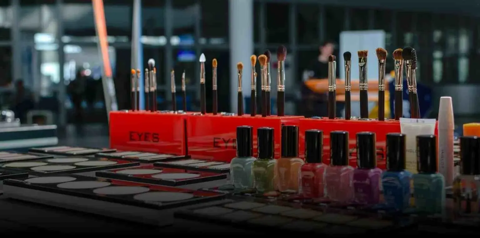 Retail visual merchandising display by GDMR